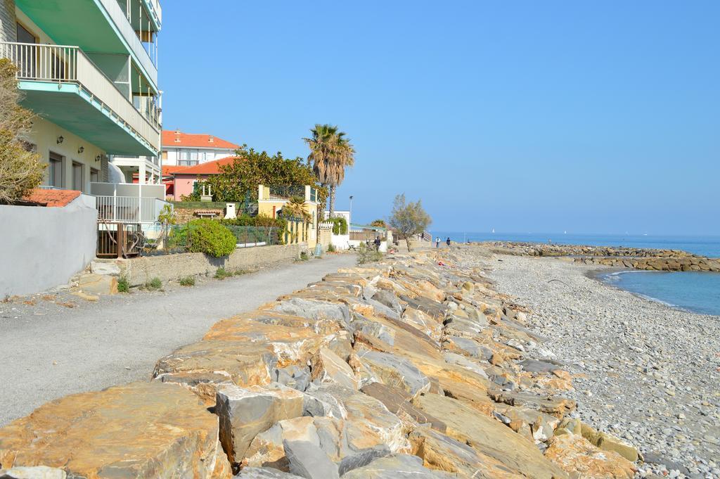 Riva Beach Apartment Riva Ligure Exterior photo
